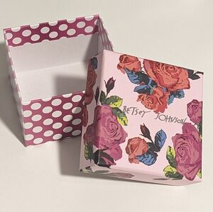 Betsey Johnson Floral Small Gift Box